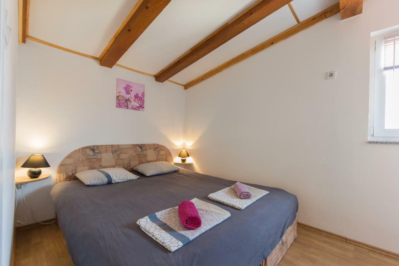 Apartmani Amans Пула Экстерьер фото