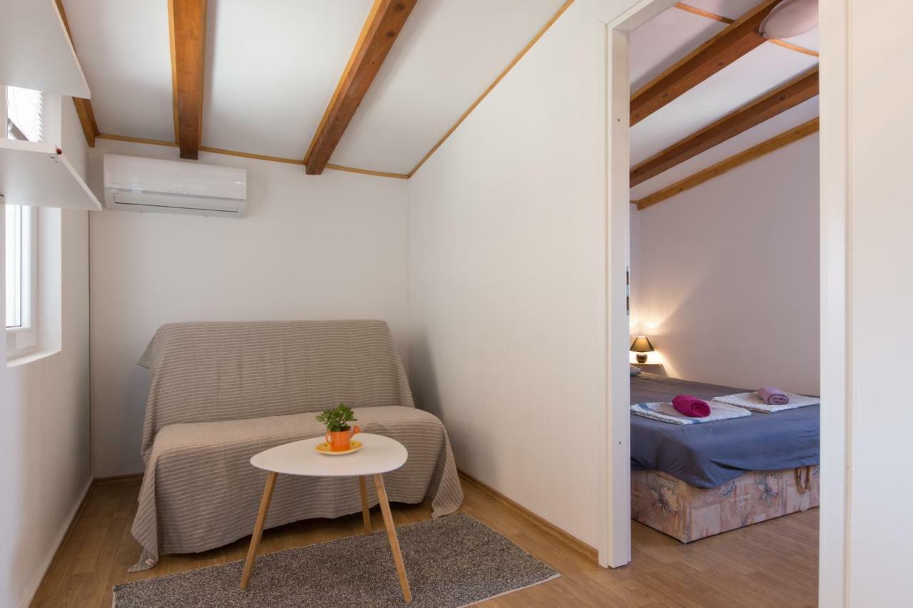 Apartmani Amans Пула Экстерьер фото